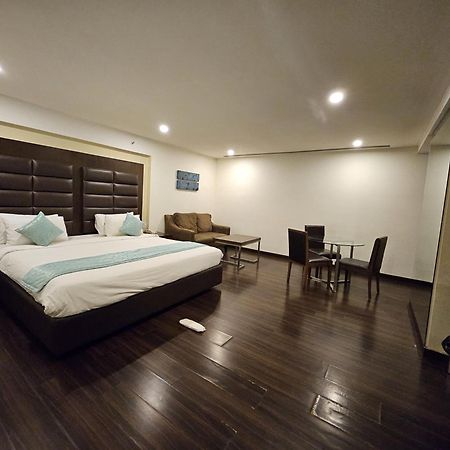 D R Utthama Nellore - Am Hotel Kollection Екстер'єр фото