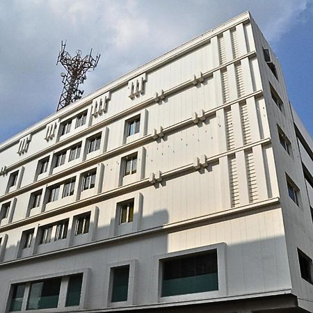 D R Utthama Nellore - Am Hotel Kollection Екстер'єр фото