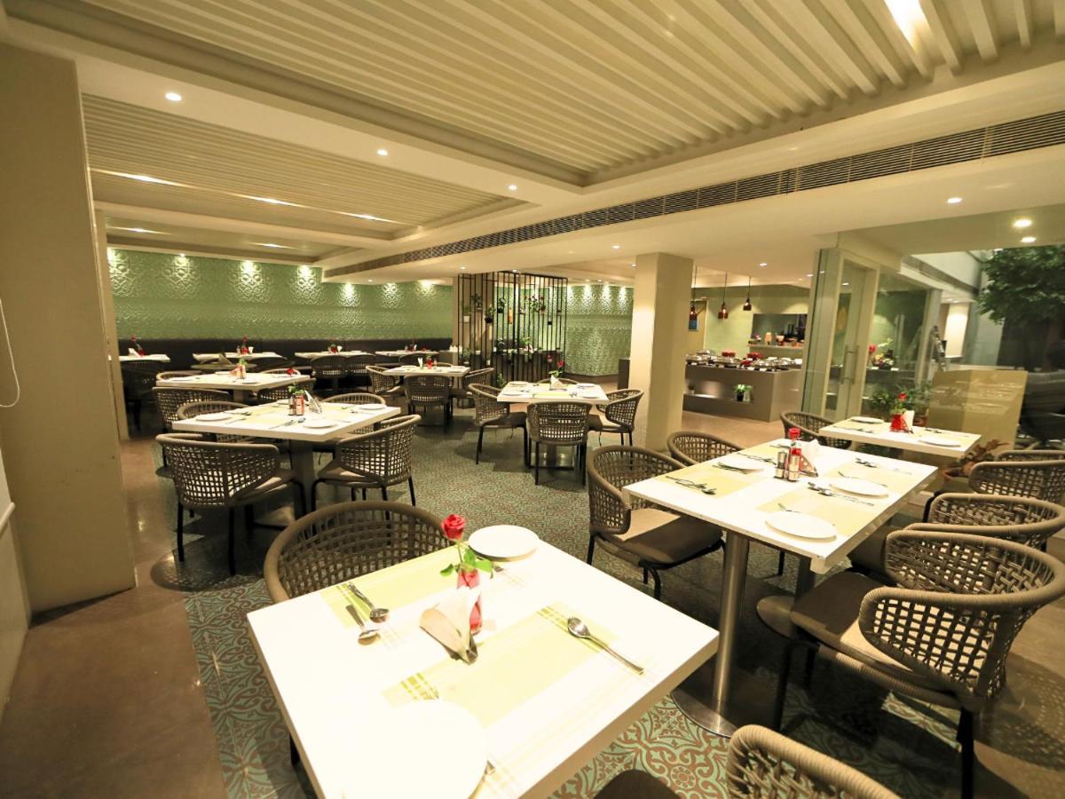 D R Utthama Nellore - Am Hotel Kollection Екстер'єр фото