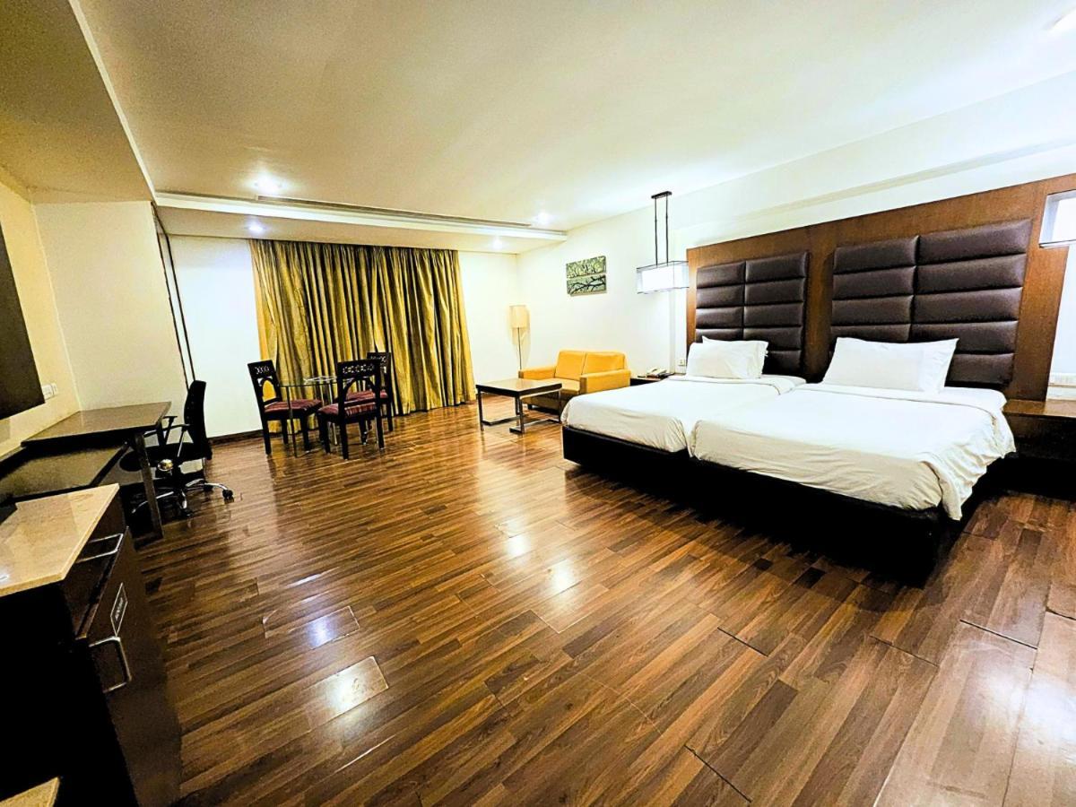 D R Utthama Nellore - Am Hotel Kollection Екстер'єр фото