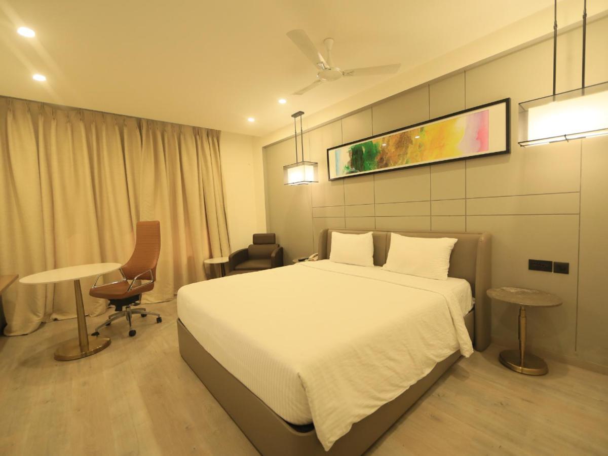 D R Utthama Nellore - Am Hotel Kollection Екстер'єр фото